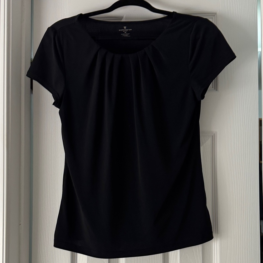 Worthington Classic Black Short Sleeve Tee